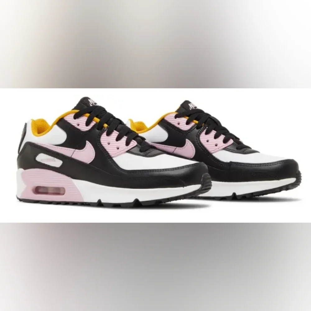 Nike Air Max 90 Leather GS 'Black Light Arctic Pink' Sneakers Size 4.5 MSRP $100
